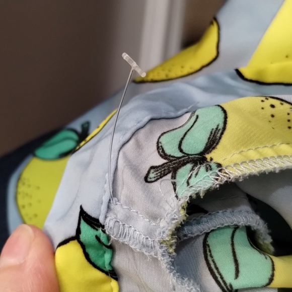 Modcloth Blue yellow lemon print v-neckline blouse size small short sleeve w/tie - Picture 10 of 12